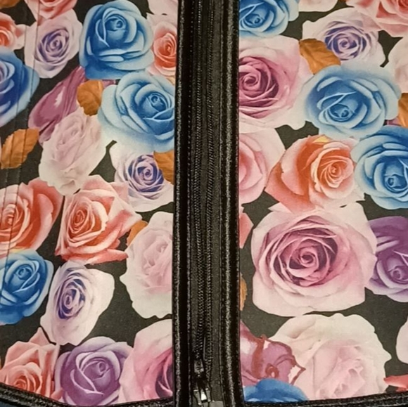 SHEIN Plus Size Waist Trainer - Picture 7 of 12